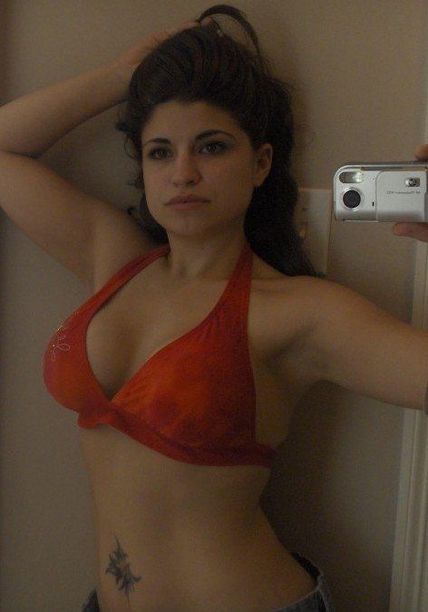 Девушки на час с честными фото: кто они и чем привлекательны для современного общества?